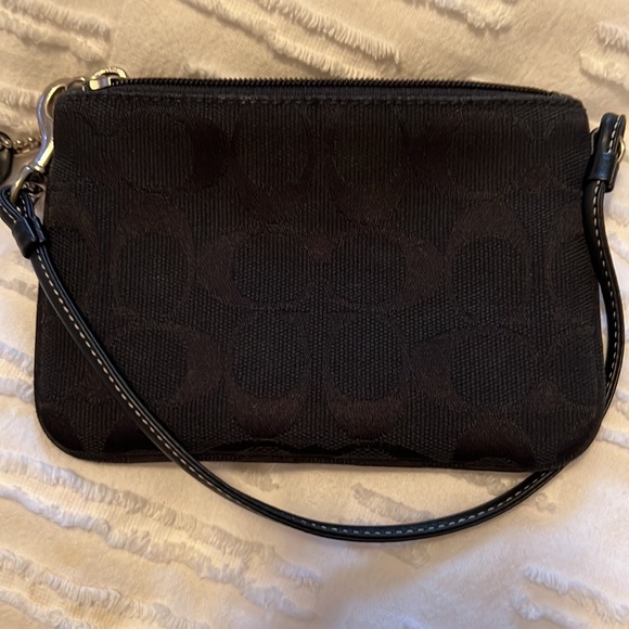 Coach Wristlet - Picture 4 of 6